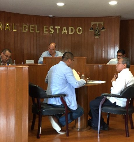 Se declararon fundados los juicios de Rodimiro Ruiz Estrada candidato a diputado por el distrito 12 de Zihuatanejo, María de Lourdes Villanueva Bautistas candidata por el distrito 25 de Chilapa y Manuel Villaseñor Aguirre, representante del Partido Nueva Alianza.