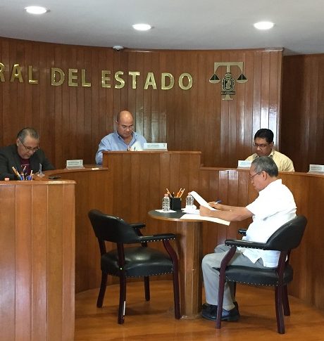 Tribunal resuelve tener como "no presentado" el juicio de inconformidad TEE/JIN/040/2018 en el que se impugnaron los resultados de la elección del 1° de julio en el municipio de Tlacoachistlahuaca, Guerrero, toda vez que el actor no acreditó personalidad jurídica.