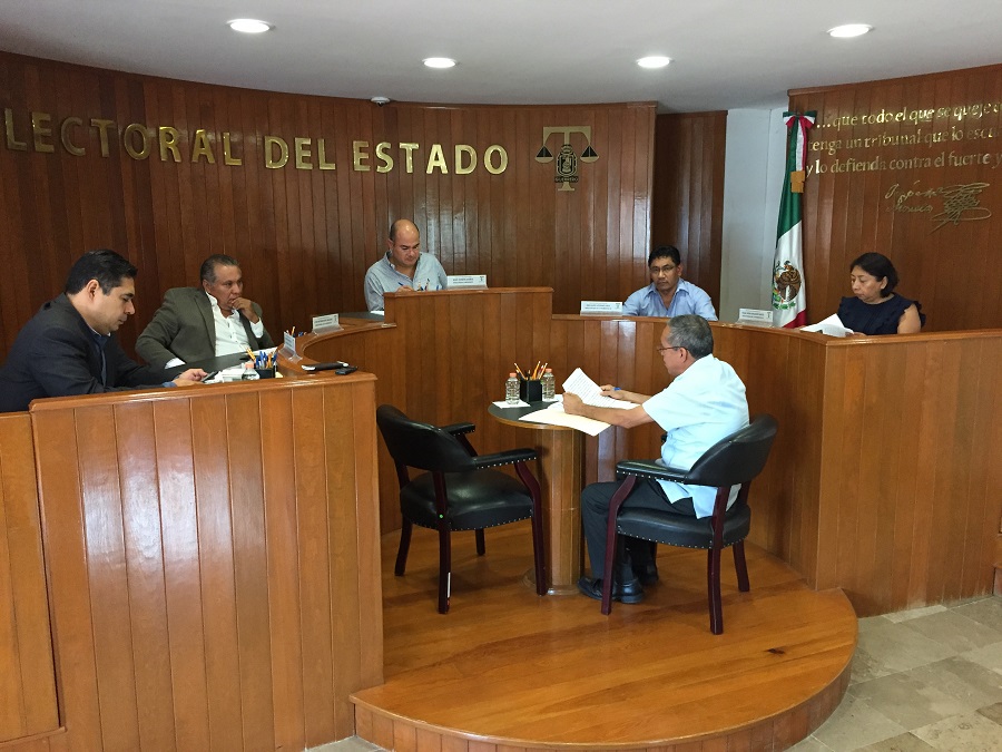 TEEGro multa a Robell Urióstegui por utilizar un espacio publicitario cuyos derechos legales pertenecen al ayuntamiento de Teloloapan. Se amonesta públicamente a la candidata a Senadora Gabriela Bernal Reséndiz al PRI, PVEM, PNA y al PRD.