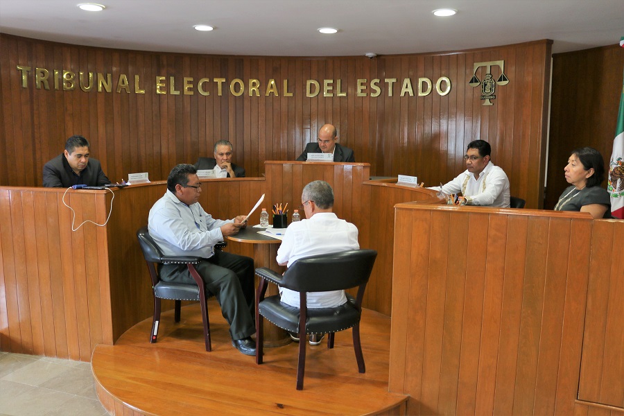 Tras la retención ilegal del sueldo a funcionarios de la actual administración municipal, Tribunal ordena al ayuntamiento de Tecoanapa coordinación con la Secretaría de Finanzas y Administración para determinar de qué partida deberán pagar remuneraciones. También resolvió nueva demanda ahora por falta de pagos de los meses de mayo a agosto.